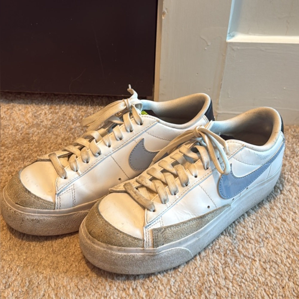 Nike Women’s White and Gray Sneakers
